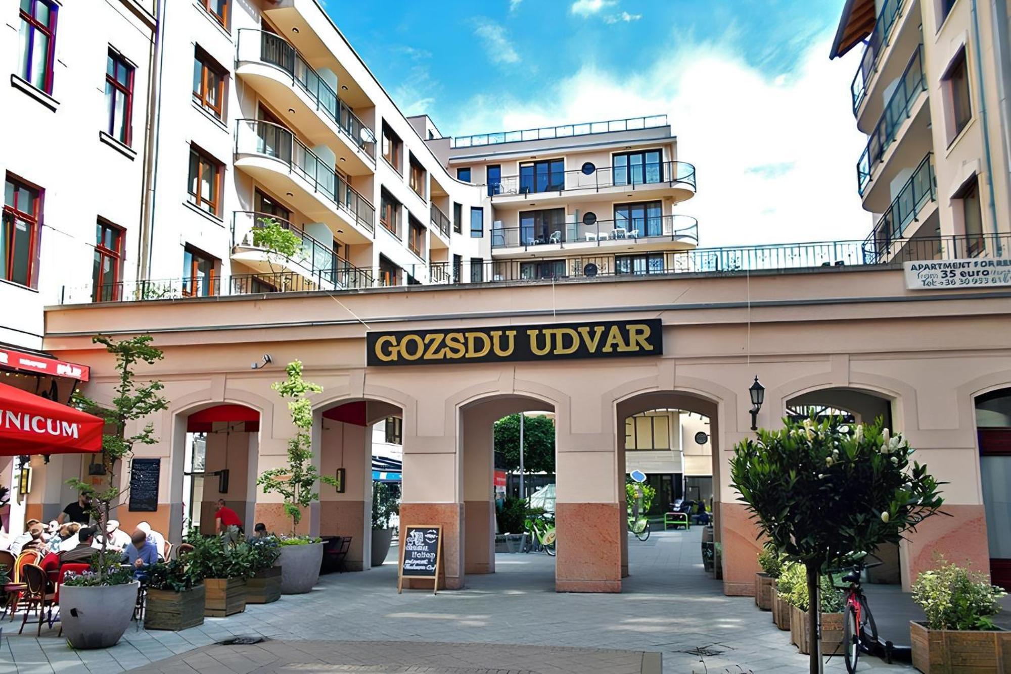Novo Central Apartments Budapest Exteriör bild
